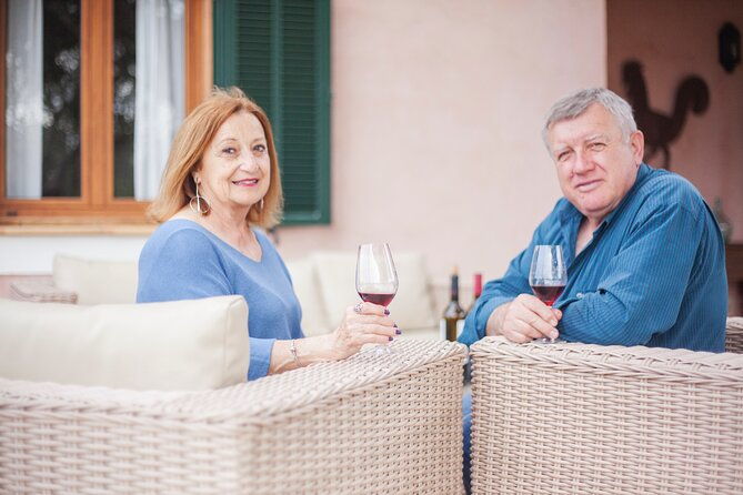 gastronomic-wine-tasting-experience-guided-by-a-sommelier