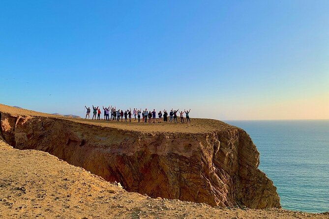 golden-shadows-trek-paracas-is-adventure