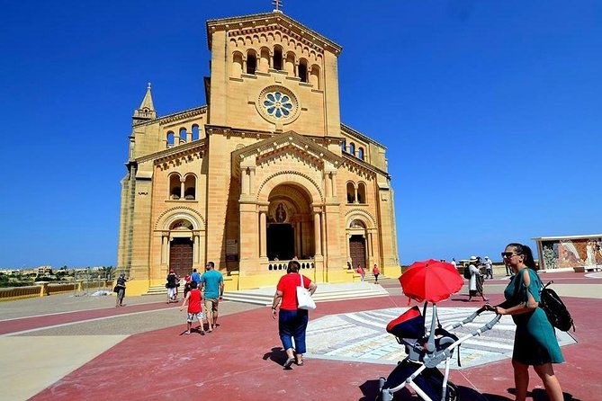 gozo-blue-lagoon-and-sea-caves-full-day-cruise-tour