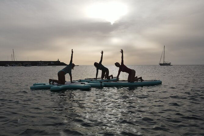 gran-canaria-small-group-sup-yoga-experience