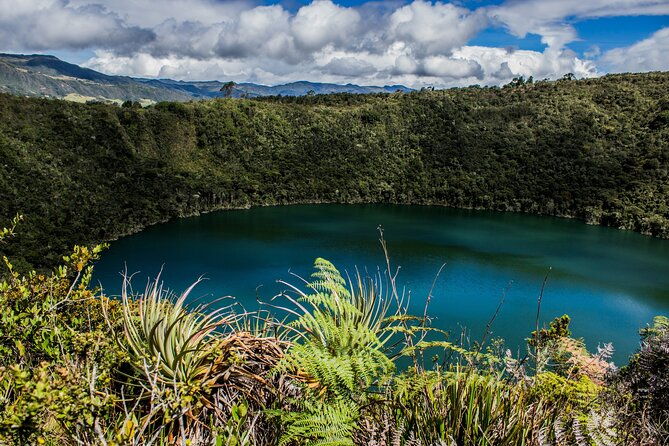 guatavita-lake-town-from-bogota