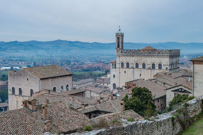 gubbio-private-walking-tour-with-official-guide