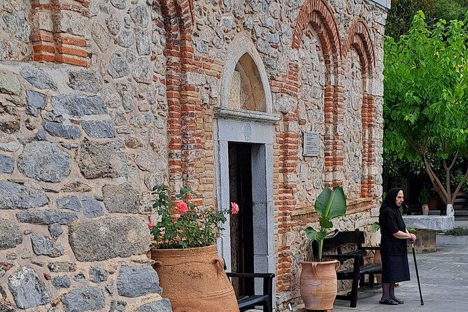 guided-day-tour-in-lasithi-plateau-greek-theme-park-and-villages