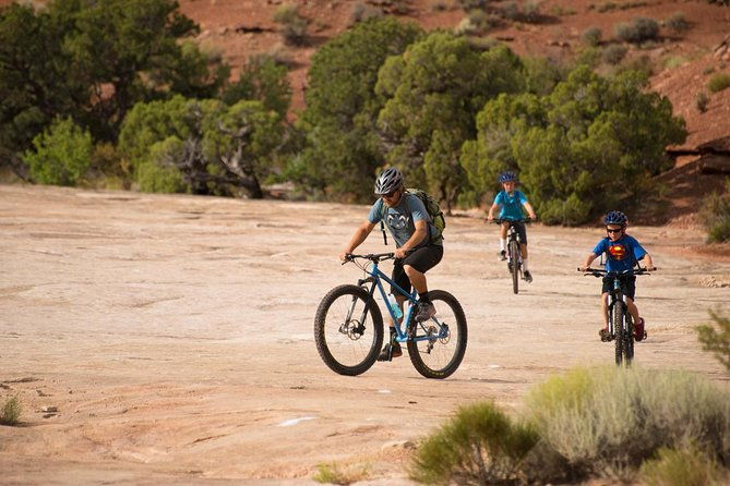 guided-e-mountain-biking-tour-klondike-bluff-trail