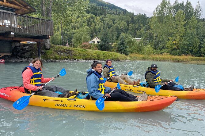 guided-kayak-tour-on-trail-lake-2