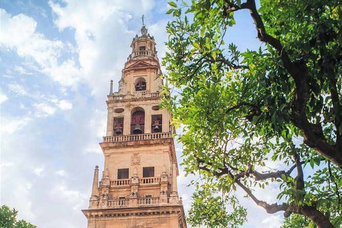 guided-tour-jewish-quarter-and-mosque-cathedral-of-cordoba-with-tickets
