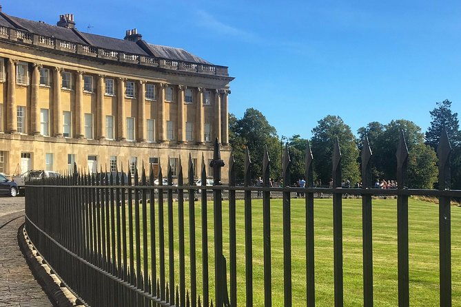 guided-tour-to-bath-stonehenge-from-cambridge-by-roots-travel