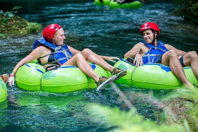 guided-tubing-and-island-gully-falls-at-white-river