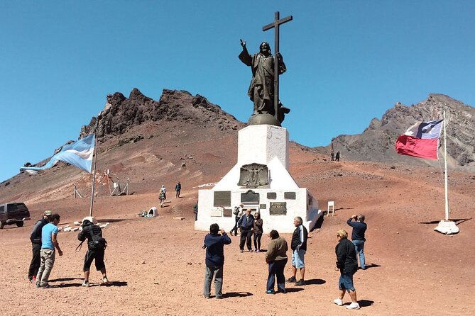 guided-visit-to-high-mountains-aconcagua-puente-del-inca