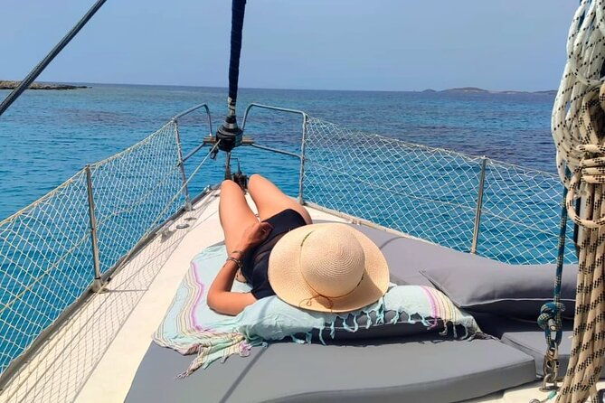 half-day-cruise-between-the-turquoise-shades-with-paros-sail
