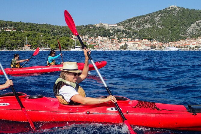 half-day-guided-sea-kayaking-activity-in-hvar