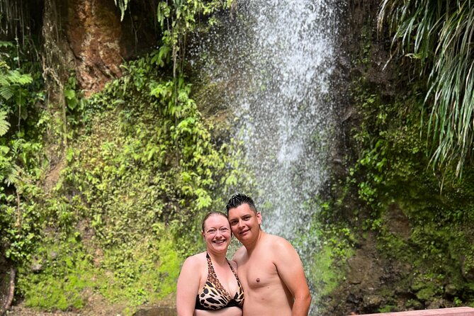 half-day-private-tour-in-st-lucia-jeep-wrangler