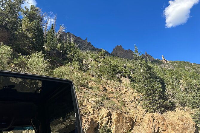 half-day-retractable-glass-top-tour-in-rocky-mtn-national-park