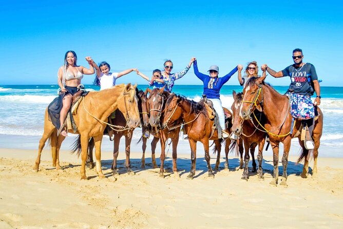half-day-tour-2-in-1-redonda-mountain-horseback-riding-tour-in-macao-beach