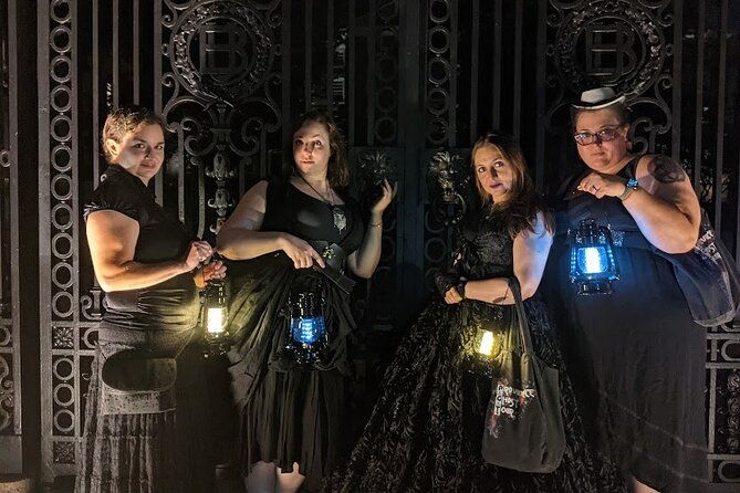 haunted-history-walking-tour-of-providence