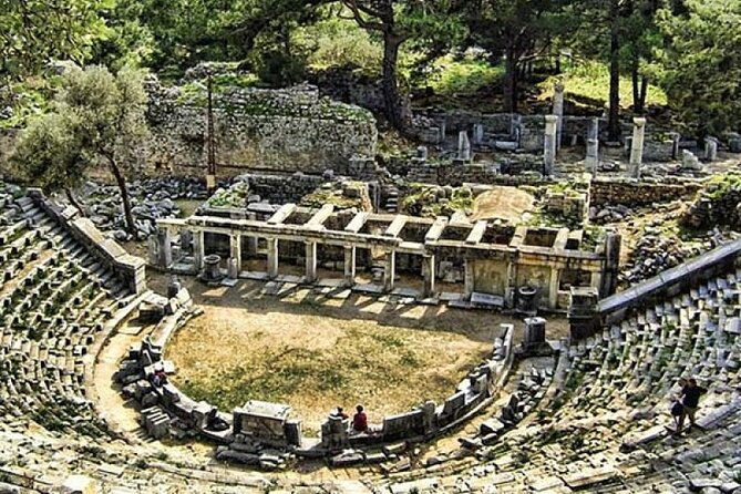 heart-of-aegean-private-priene-miletus-didyma-tour