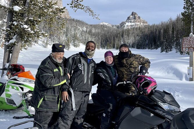 heart-six-snowmobiling-in-jackson-hole