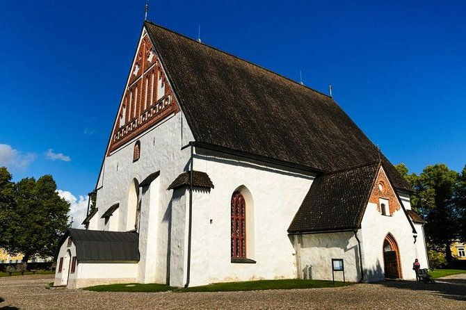 helsinki-private-city-tour-medieval-porvoo-local-guide-by-car