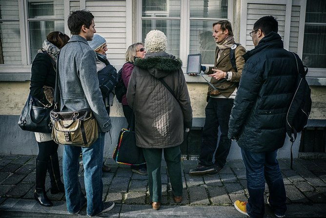 hidden-brugge-photo-tour-2hr-open-city-tour-workshop