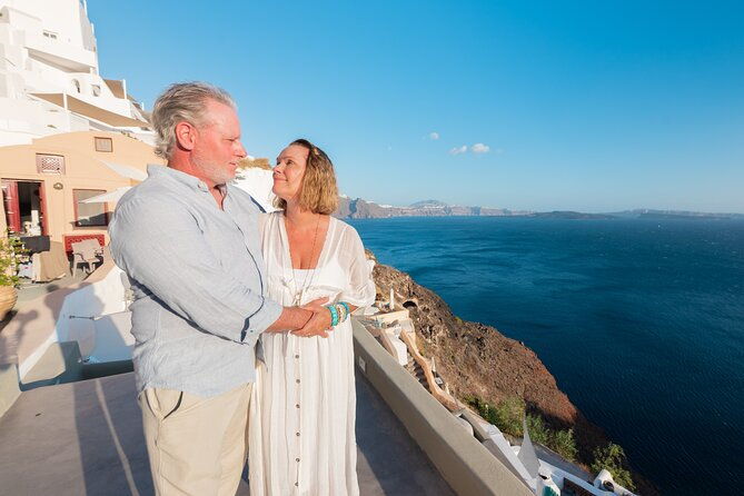 hire-photographer-professional-photo-shoot-santorini