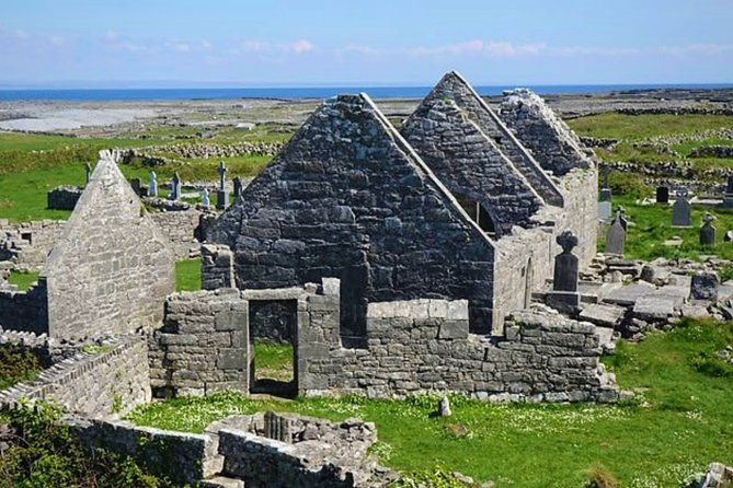 history-cultural-tour-of-inishmore-aran-islands-galway-private-2-%c2%bd-hours