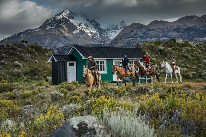 horse-back-riding-expedition