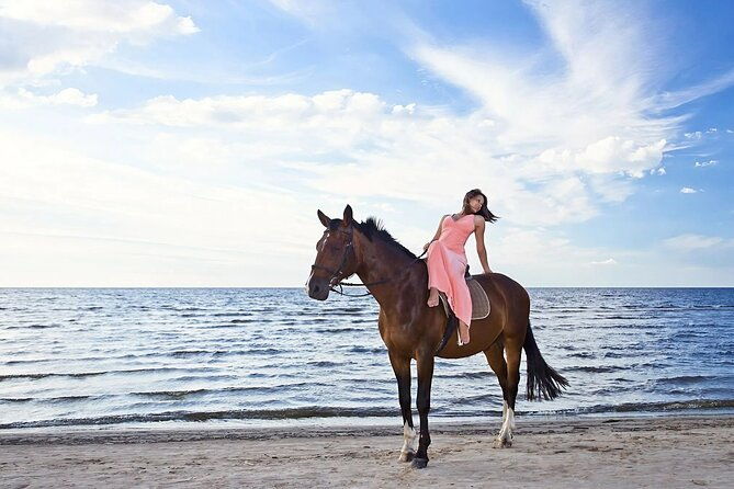 horseback-riding-along-macao-beach-with-transportation