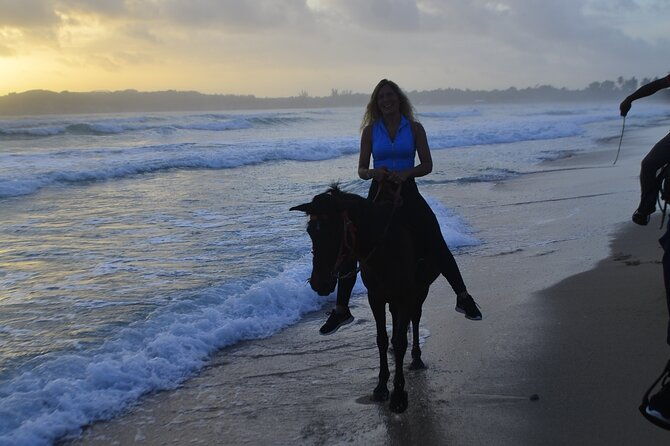 horseback-riding-at-sunrise-on-the-beach-of-punta-cana