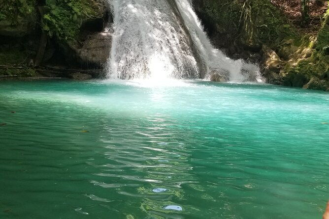 horseback-riding-swim-in-the-ocean-bluehole-falls-ocho-rios