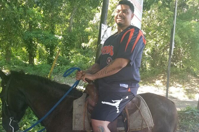horseback-riding-tours-by-the-beach