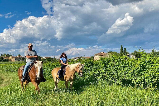 horseback-riding-with-wine-and-food-tasting-in-lazise-countryside