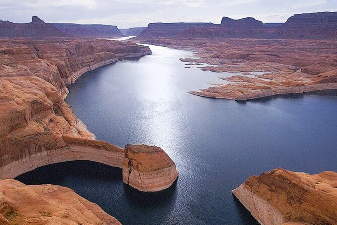 horseshoe-bend-helicopter-flight-from-page