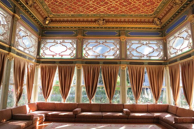 istanbul-topkapi-palace-guided-tour-and-skip-the-line