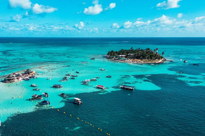 johnny-kay-and-natural-aquarium-full-day-in-the-islands