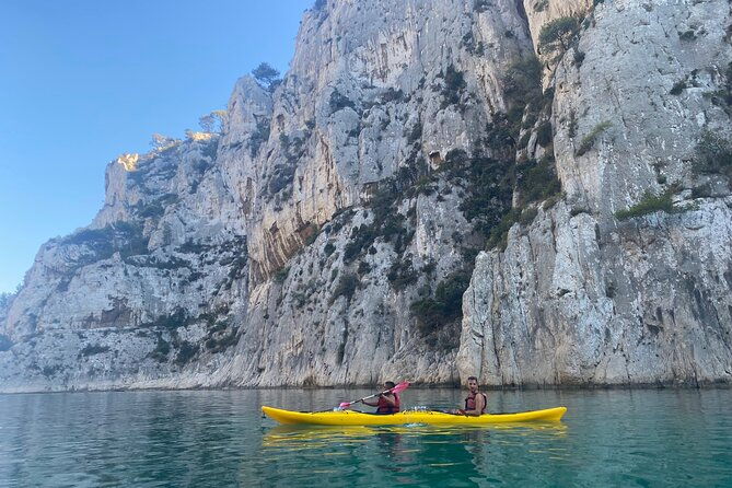 kayak-guided-tour-with-a-local-cassis-calanques-national-park