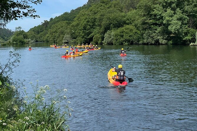 kayak-tour-i-descent-of-the-river-lima-in-kayak