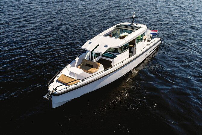 key-west-private-charter-rental-luxury-boat-with-captain