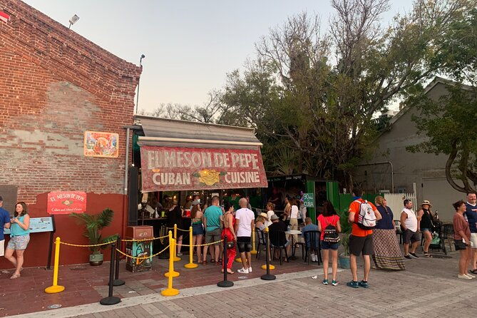 key-west-waterfront-cocktail-walk-to-mallory-squares-sunset-celebration