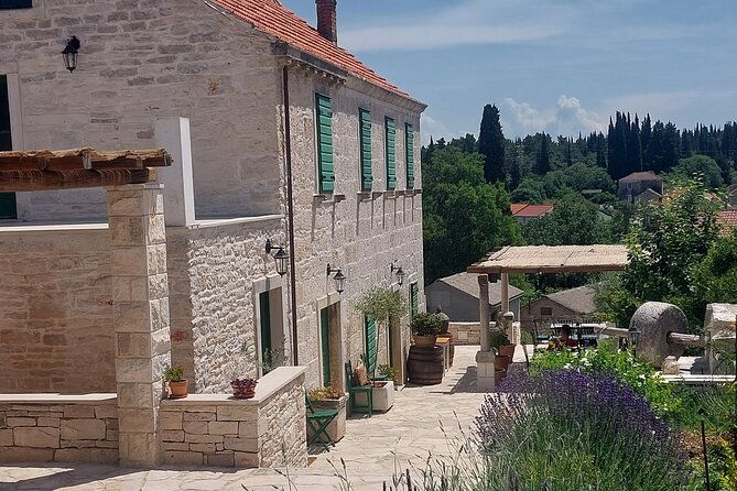 korcula-for-wine-lovers-posip-and-grk-wines-private-tour