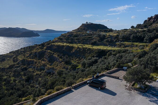 land-excursion-around-milos-island-2