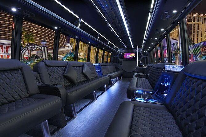 las-vegas-strip-at-night-like-a-star-with-champagne-by-luxury-limo-3-or-5-hrs