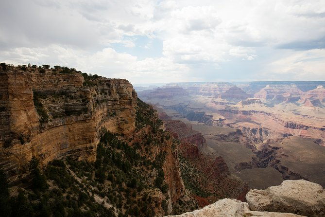 las-vegas-with-hoover-dam-2-days-tour-from-la