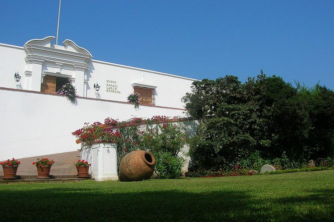 lima-in-a-day-city-sightseeing-tour-larco-museum-and-magic-water-circuit