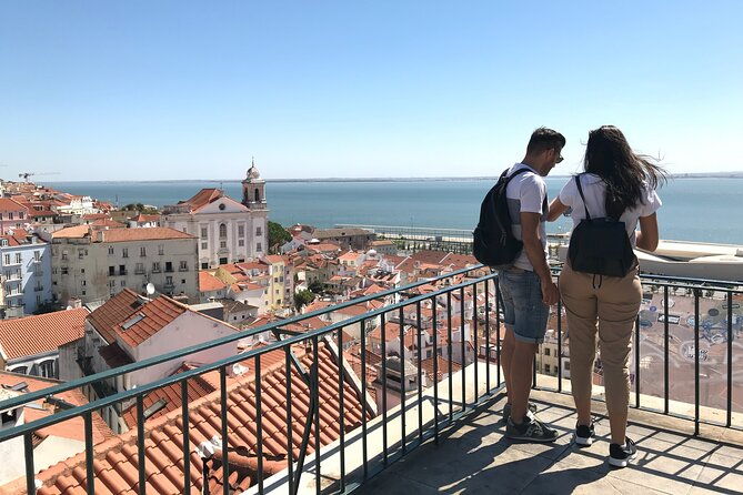 lisbon-rent-a-scooter-from-4h-up-to-7-days-honda-pcx