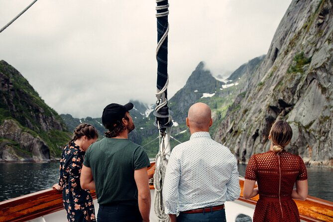 lofoten-islands-luxury-trollfjord-cruise-with-lunch-from-svolvaer-2