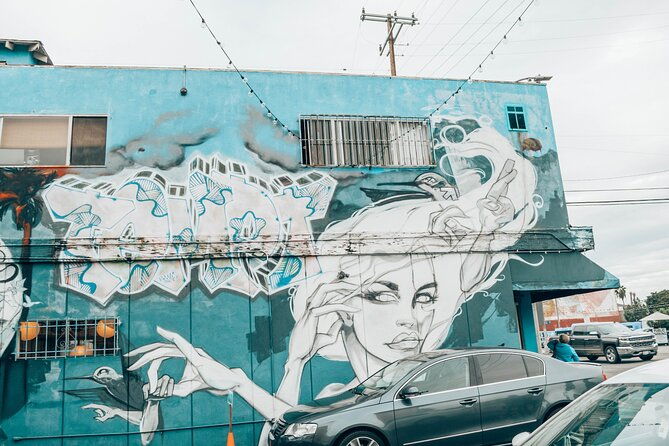 los-angeles-street-art-photoshoot-funky-venice-with-a-personal-photographer
