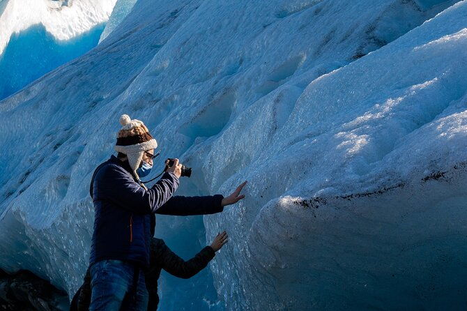 los-glaciares-national-park-blue-safari