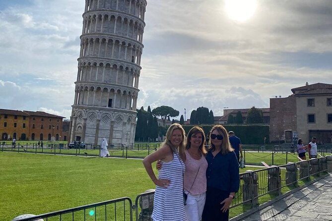 lucca-tour-and-pisa-tower-winetasting-by-van-from-la-speziaport