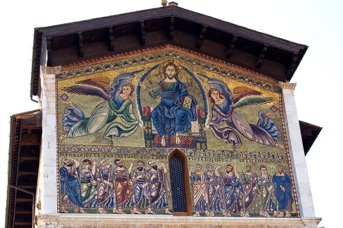 lucca-walking-tour-of-the-city-centre-and-the-walls