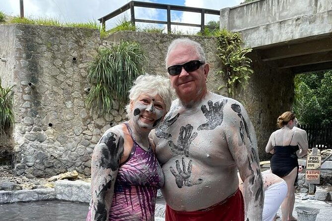 lunch-breakmud-bathwater-fall-beach-break-group-tour